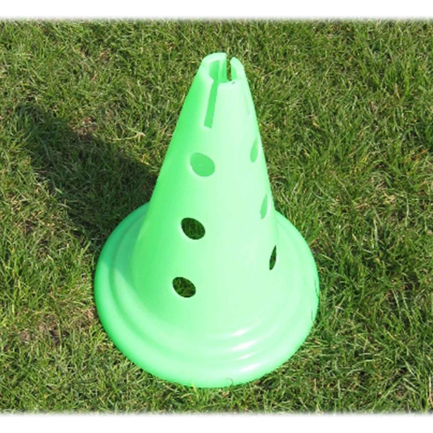 Kit 6 Coni, con Fori, 30 Cm